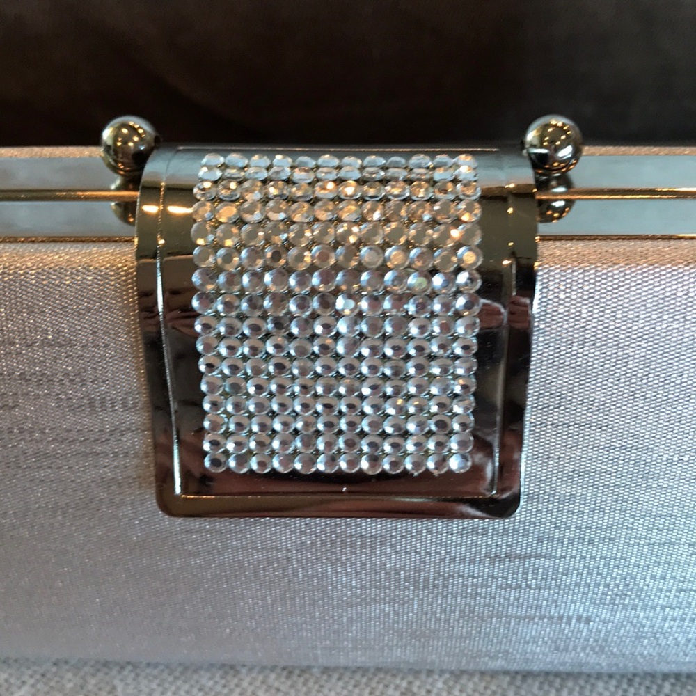 Silver Rhinestone Clutch - Picture 2 of 5